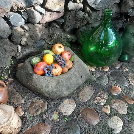 Riccioli Dell' Etna 3*