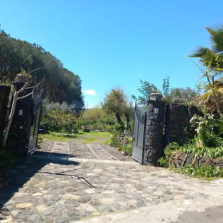 Konukevi Riccioli Dell' Etna Piedimonte Etneo
