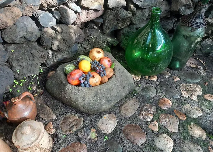 Riccioli Dell' Etna 3*