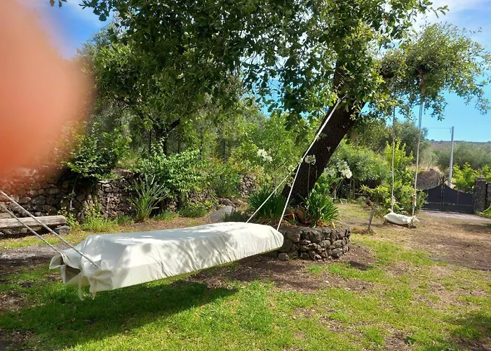 Riccioli Dell' Etna Pensionat Piedimonte Etneo